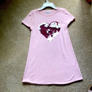 Girl's thin sweater dress with sequin heart